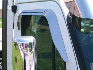 Freightliner Cascadia Door Window Shade - DelPann Distinction inc.